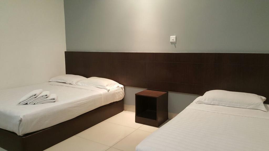 Tiong Nam Hotel Pasir Gudang Exterior foto